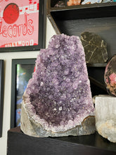 Load image into Gallery viewer, Medium Amethyst Chunk