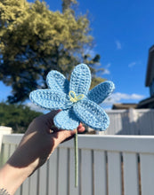 Load image into Gallery viewer, Lily - Single Stem