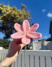 Load image into Gallery viewer, Lily - Single Stem