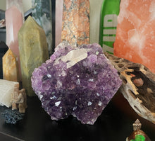 Load image into Gallery viewer, Small Amethyst Chunk