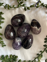 Load image into Gallery viewer, Amethyst Eggs