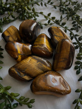 Load image into Gallery viewer, Tigers Eye Pocket Stones