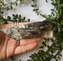 Load image into Gallery viewer, Smokey Quartz Point
