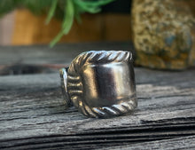 Load image into Gallery viewer, Belt Buckle Silverware Ring
