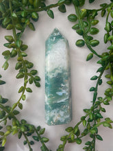 Load image into Gallery viewer, Moss Agate Point
