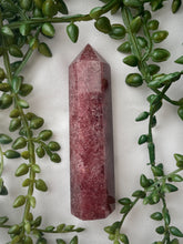 Load image into Gallery viewer, Strawberry Quartz Point
