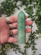 Load image into Gallery viewer, Green Aventurine Point
