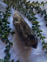 Load image into Gallery viewer, Smokey Quartz Point
